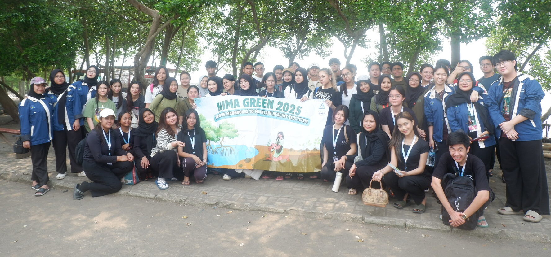 Pengabdian Kepada Masyarakat (PkM) – Himpunan Mahasiswa Akuntansi (HIMA) : “HIMA Green 2025”