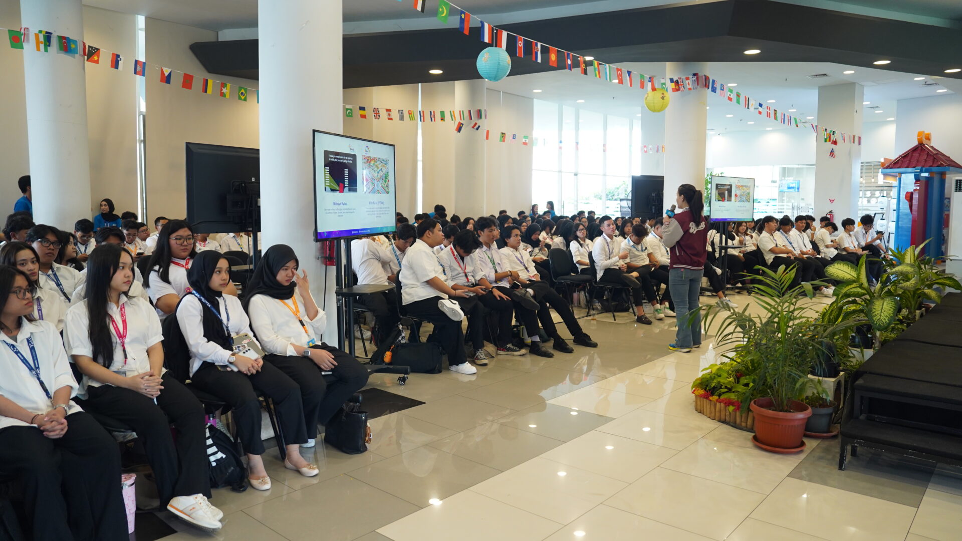 New Student and Transition (NEXT) FYP B2030 Binus @Bekasi – Safe Campus Starts with Us Session
